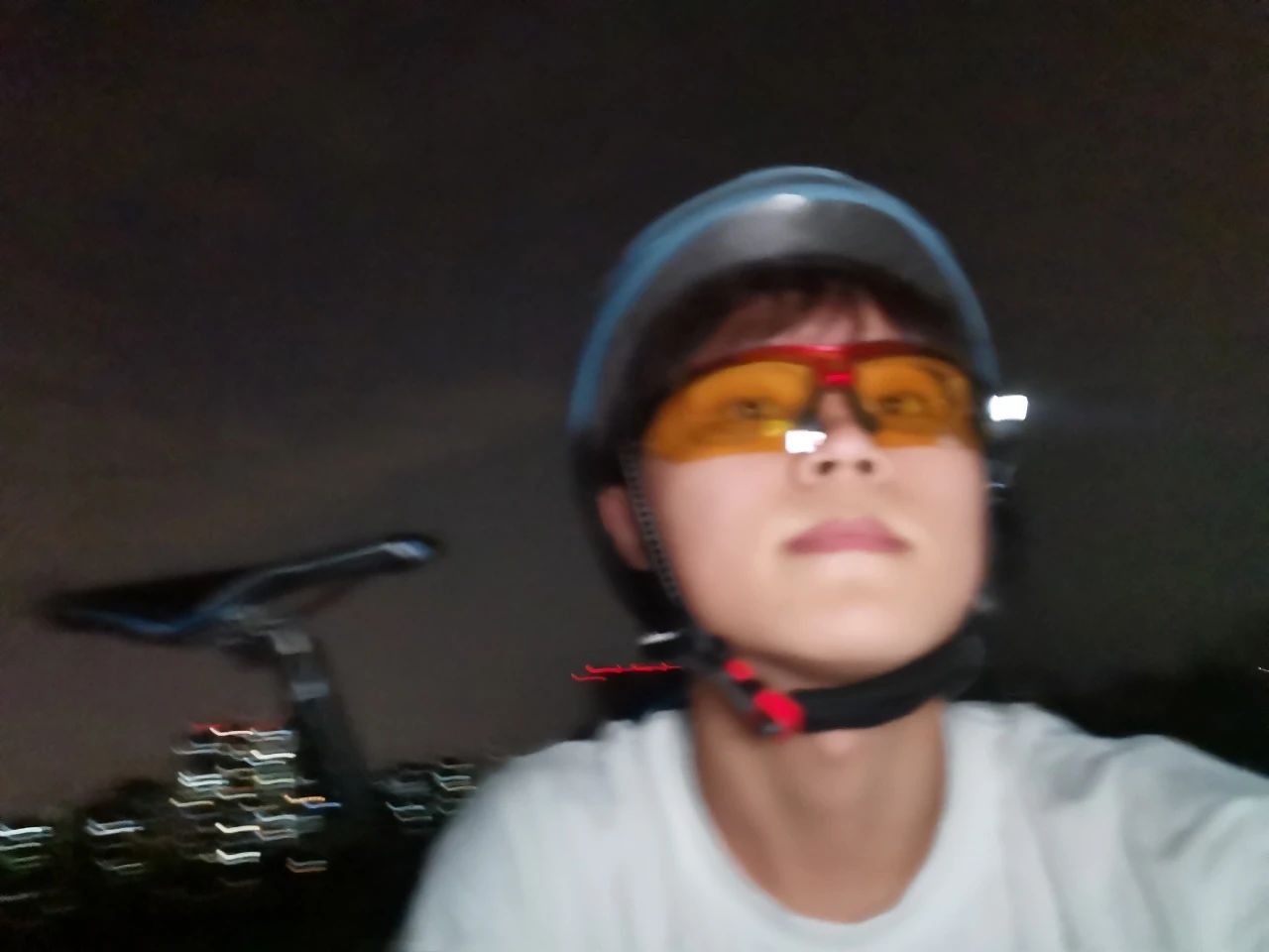 1713152319197061749.jpg